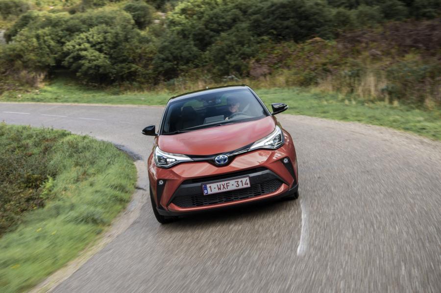  Toyota C-HR Hybrid 2019 года  (WW) (фото 74 из 174)